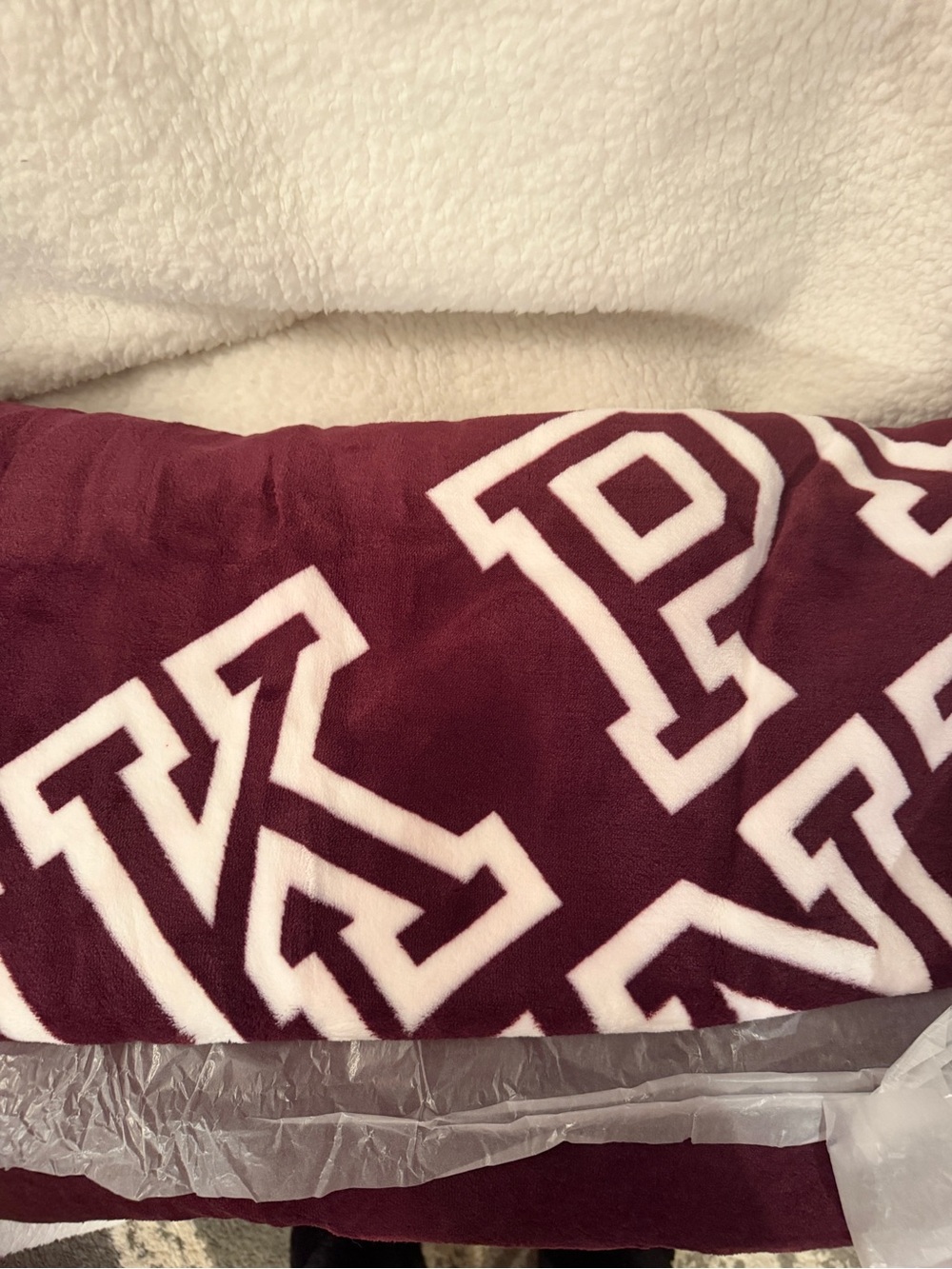 Victoria's Secret PINK Burgundy & White Logo Plush/sherpa OVERSIZED THROW 60x72